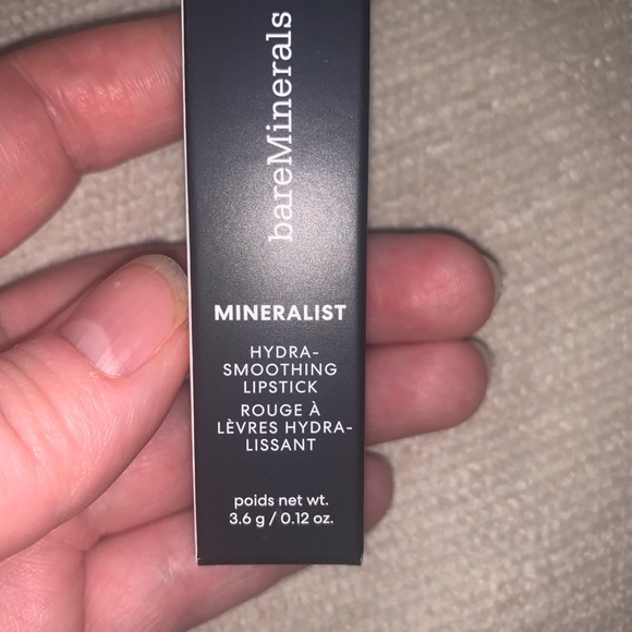 NIB bareMinerals Lipstick in “Confidence” - Picture 4 of 4